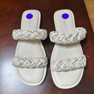 BCBG Generation Tanya Double Slide Sandals Flats Ivory & Metallic Chain 8.5 NWOT
